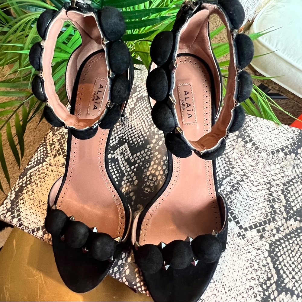 ALAIA Black Bombe Suede Ankle Strap Stilettos - Picture 11 of 17